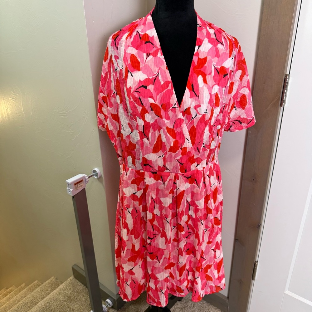 Molly Bracken Louise Dress Crossed Bust Short Sleeve Pink Floral Knee Length L